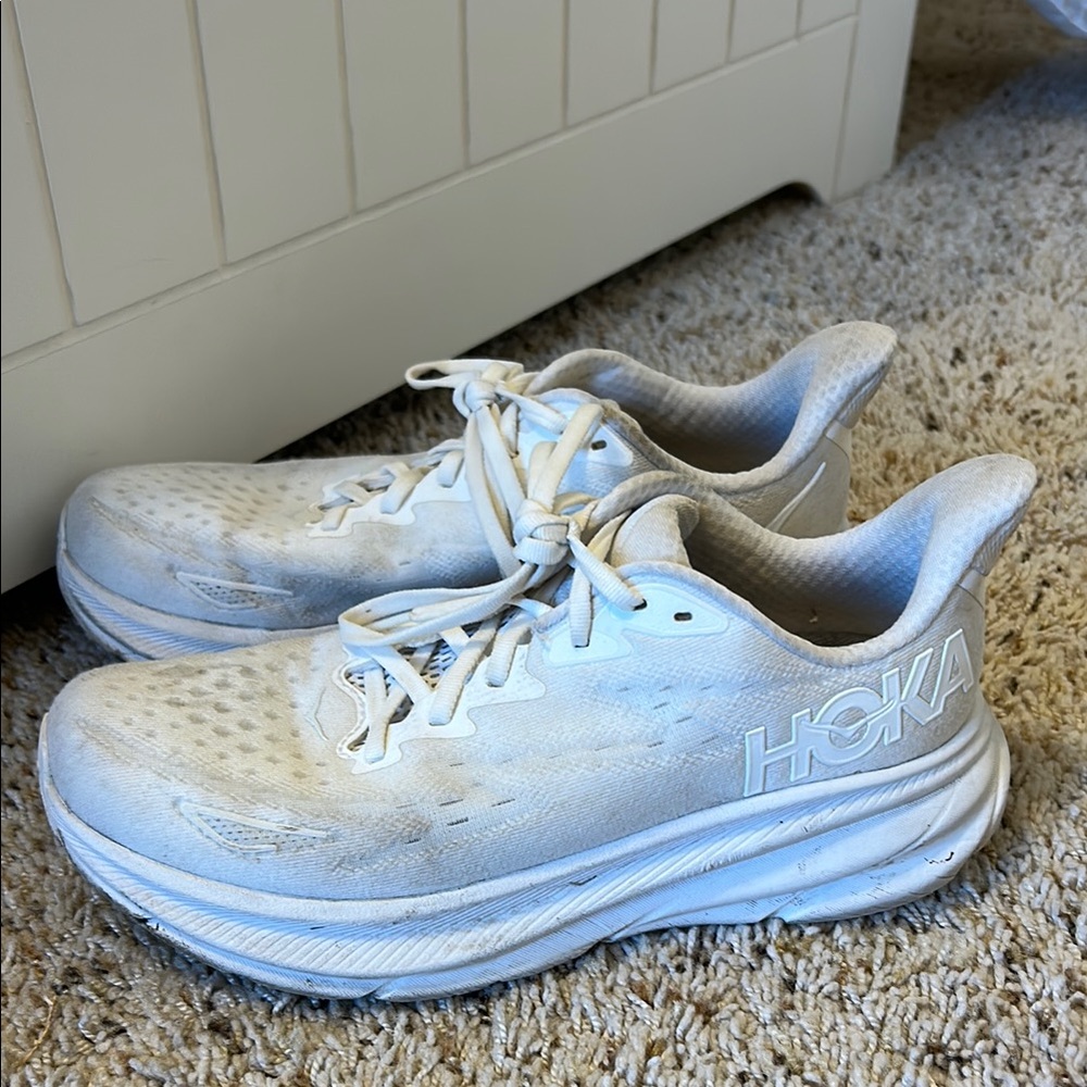 Hoka Clifton 9